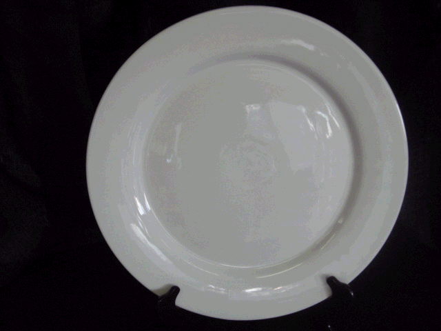 Rental store for WHITE PORCELAIN 16  RD PLATTER in Batesville MS